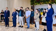 驻华外交官点赞郑州航空港区_fororder_ABC3668.JPG~tplv-9lv23dm2t1-resize-animforce-v1_1600_3000_gif
