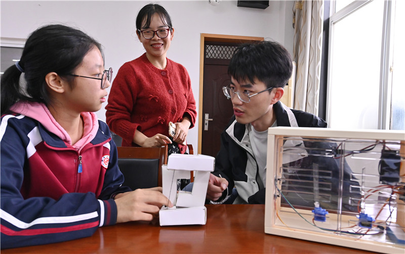 信阳新县：厚植创新沃土 学子尽展才华