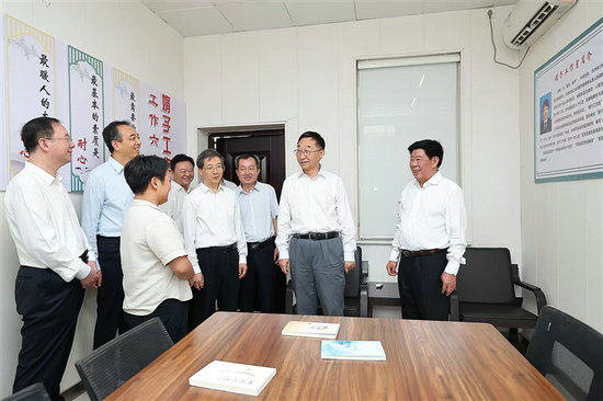 刘宁徐令义到濮阳市清丰县、南乐县调研_fororder_0817shuji_s