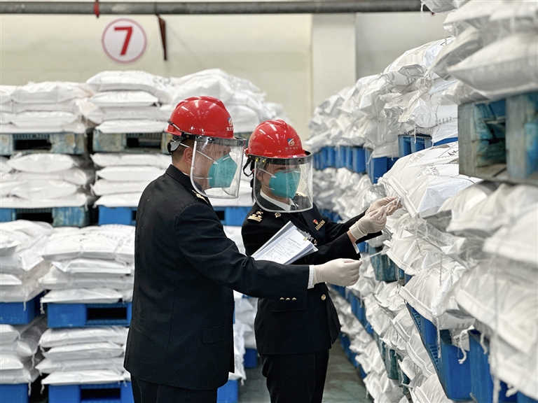 看不见的“港口” 忙不停的出口 “开封制造”的全球化拼图