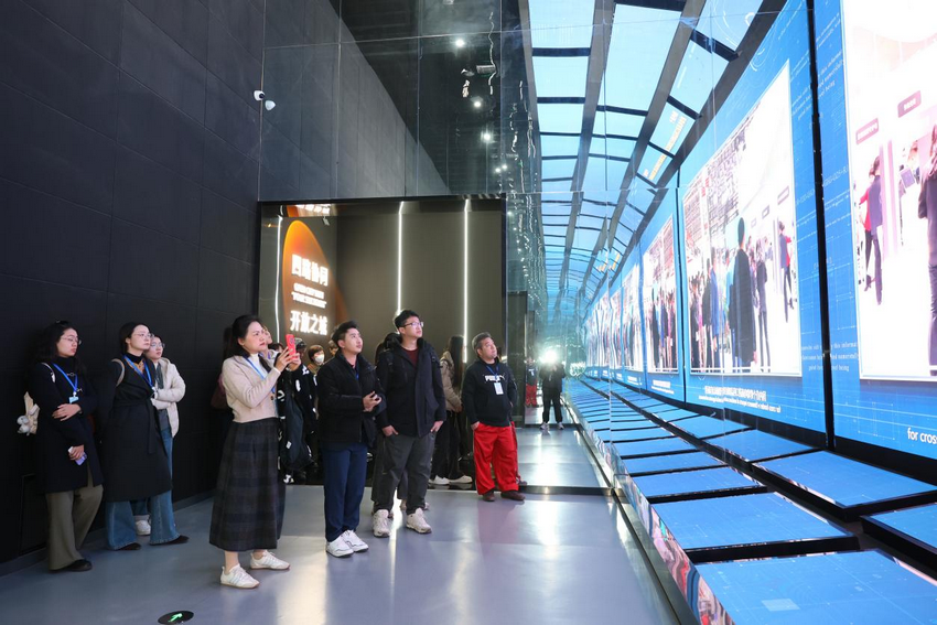 【2025打卡中國(guó)】風(fēng)起河南 挺立潮頭