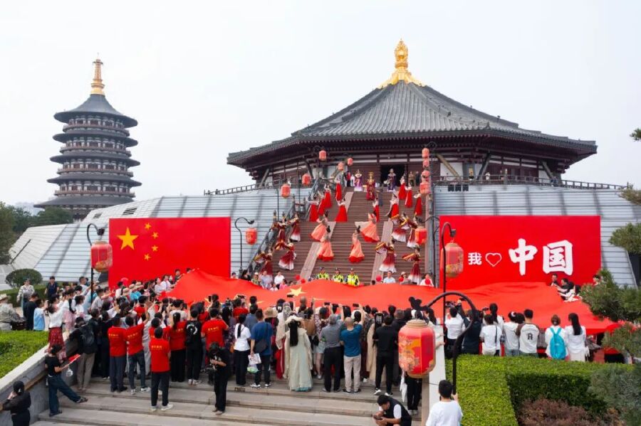 洛阳：国庆中秋假期接待游客879.45万人次 旅游收入75.63亿元
