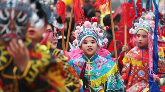 河南滑县：民俗盛宴醉游人