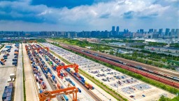 【闯劲·“十四五”河南答卷】逐浪世界抢新机