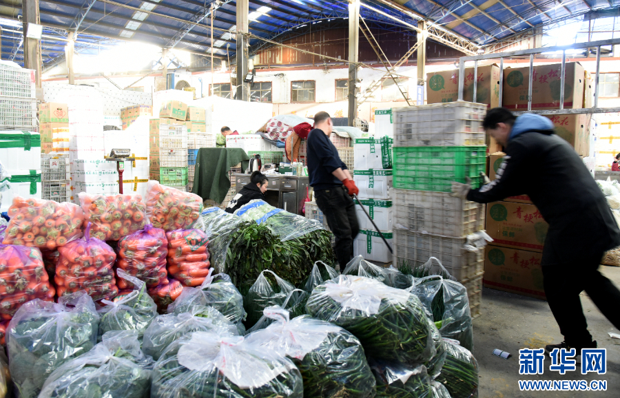 河南全力保障春节市场供应_fororder_20260118b4aa675bd877434f803f3e7f58fb1c8d_2026011810ad12d2df964c9a8b49c2d7972c030c