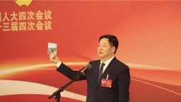 2026河南两会委员通道|余纪云：生态治理修复的是山水 温暖的是人心