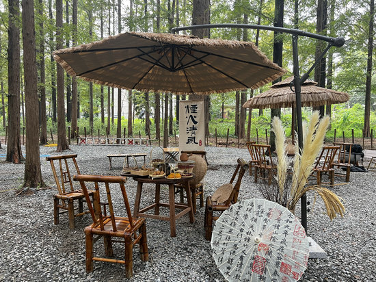 信阳市浉河区：人才活水“泡”出茶乡新味_fororder_杉屿森林露营基地