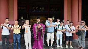 “大美河南，中！”