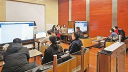 从“来回跑”到“一舱办” 焦作首创“招标人智慧服务舱”