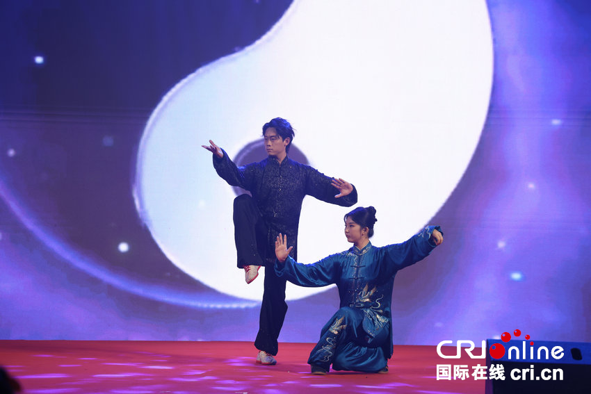 2025“豫见台湾·花好月圆” 豫台职工中秋联谊晚会在郑州举行_fororder_图片3