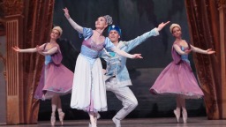 俄罗斯经典芭蕾舞剧《天鹅湖》将在洛阳上演