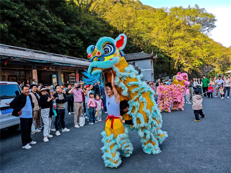 赏美景、品炖菜 信阳市商城县国庆假期“吸粉”30余万人次