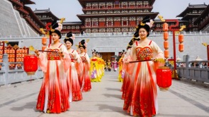 国风演出、崖壁滑漂、舟游黄河……洛阳文旅“五一”上新