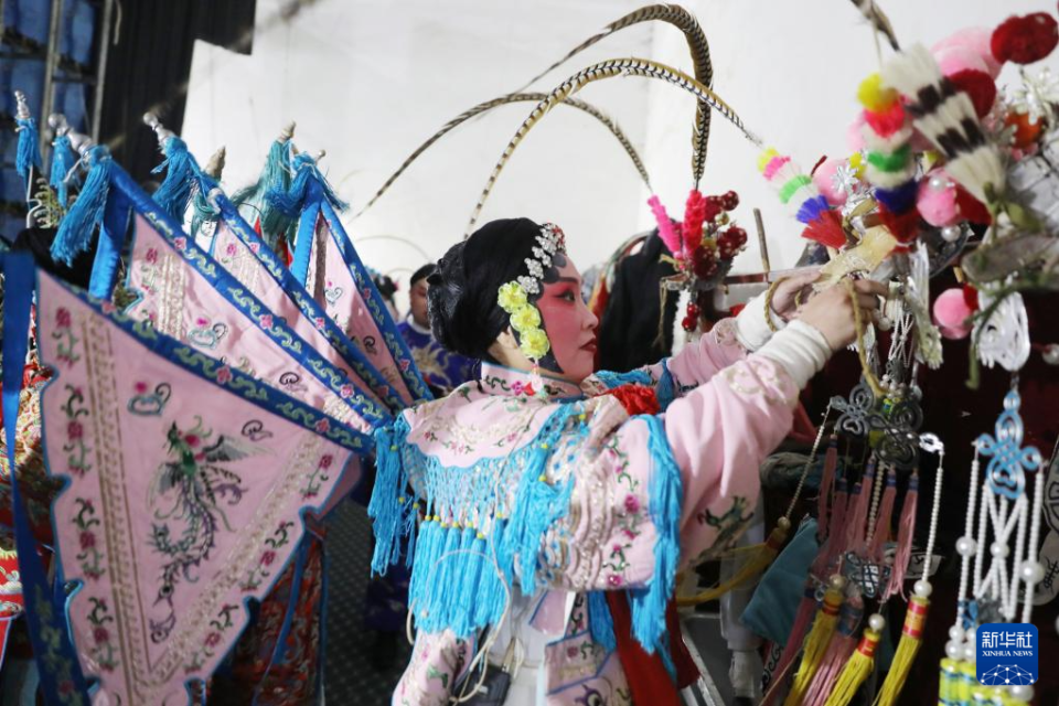 河南温县：送戏下乡 文化惠民_fororder_20260308aaff5bbc56b240ada5e6e4ad6cf95463_202603086da3ca9822694fc29cddf4a1b7dbf47a