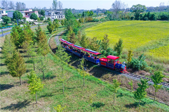 62.64万人次 国庆假期信阳光山旅游“热辣滚烫”