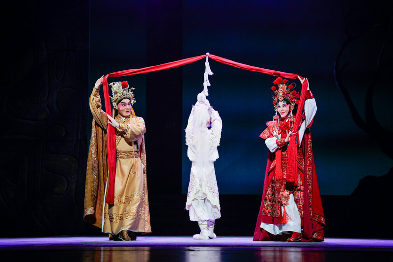 迎新春听大戏 |河南省三大剧种优秀剧目北京展演圆满落幕，河南戏曲何以出圈？_fororder_2c9ac8758be3426086e4e4e90229f236