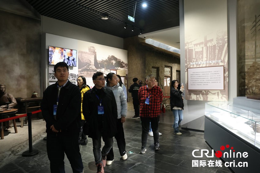 白山黑水忆忠魂 两岸同心祭英烈_fororder_微信图片_20251022143642