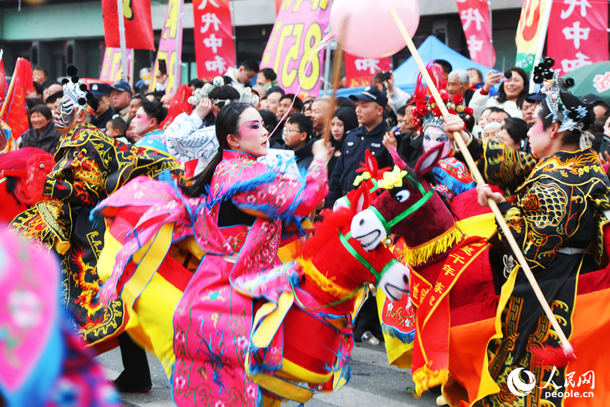 河南滑县：民俗盛宴醉游人_fororder_LOCAL1773719028922ODIBCMQ5AZ