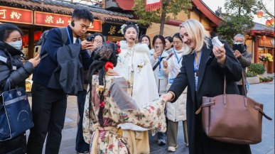 【2025打卡中国】穿越千年宋境 解锁非遗新趣_fororder_微信图片_20251118225658_921_13