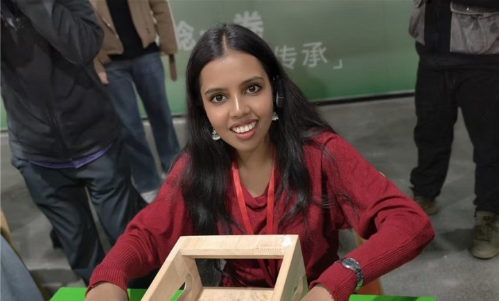 药草香里探产业 外国青年、网络达人“艾”上南阳