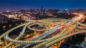 Z视觉 | 钢铁机甲、美哉宋陵、晴云阁月升……镜头里的郑州也太美了