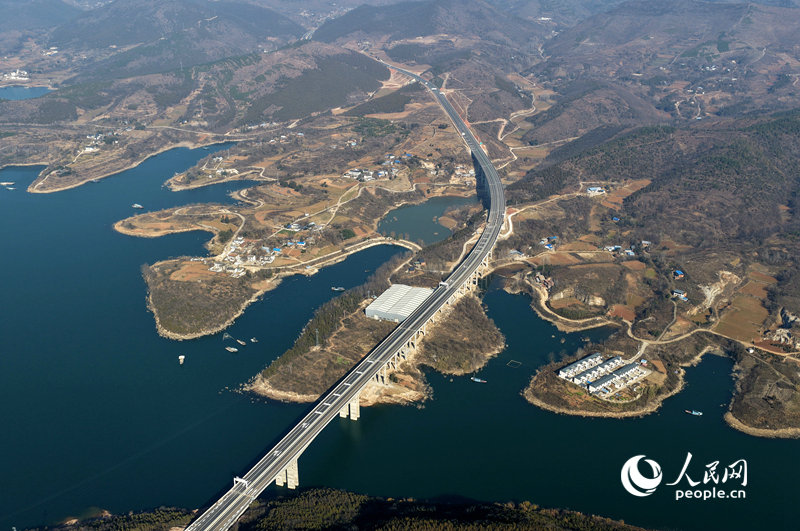 固定资产投资超千亿元 河南晒出2025年交通强省“成绩单”_fororder_LOCAL17682041899609FLDH2QW8G