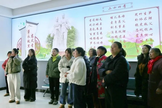 河南省武陟县人民法院举办“守护‘她’权益”开放日活动_fororder_图片1