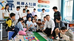 信阳新县：科技进校园 筑梦科学未来