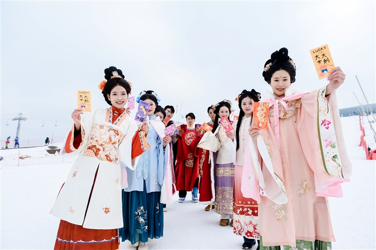 追雪河南 火热“开板”之后，如何穿越四季？_fororder_h011433_s