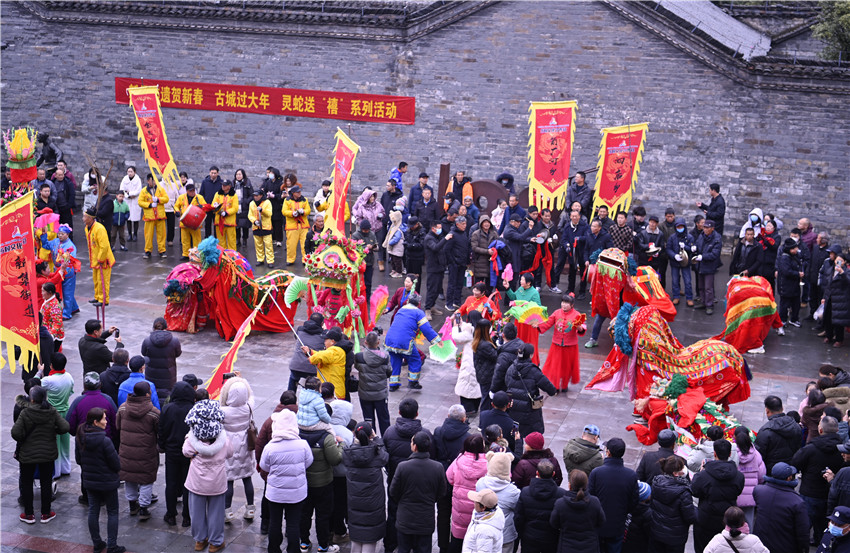 信阳市新县：灵蛇送瑞迎新春 特色文旅显魅力