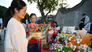 信阳市新县：烟火夏夜聚英才 红城夜市筑梦想