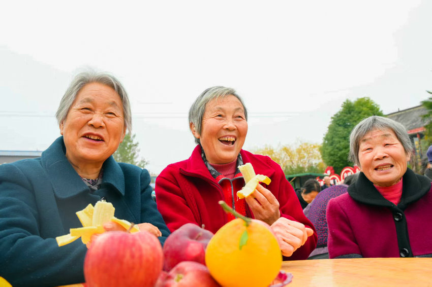 南阳市社旗县：爱在重阳节 敬老暖风吹_fororder_甜在心里 摄影 申鸿皓