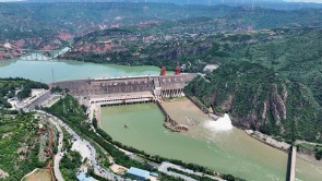 接力黄河调水调沙 三门峡水利枢纽开闸泄洪
