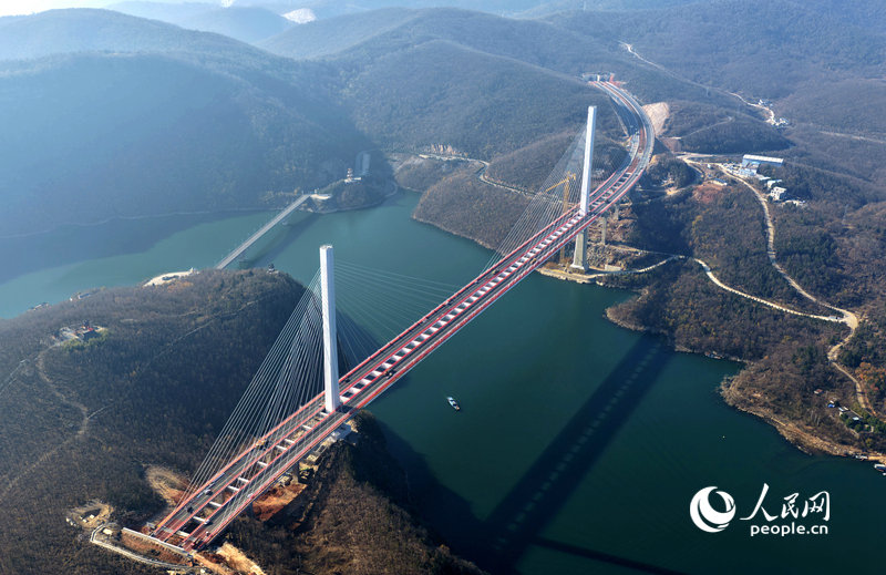 固定资产投资超千亿元 河南晒出2025年交通强省“成绩单”_fororder_LOCAL1768204189977XASAXXHS10