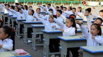 南阳市第十七小学校：常规展演养习惯 操场砺志育锋芒