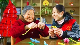 南阳市西峡县：家门口养老 托起幸福晚年