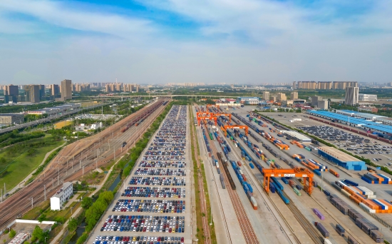 郑州至连云港“铁海直运”线路打通 河南再添出海新通道_fororder_3e42a697c1a0431081cdfe2953d24b7d
