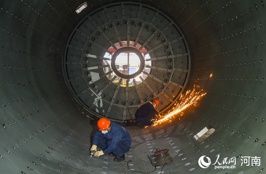 河南洛阳：开足马力赶订单_fororder_LOCAL17729607179247SZXEOADN3