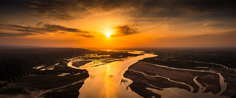 Z视觉 | 钢铁机甲、美哉宋陵、晴云阁月升……镜头里的郑州也太美了