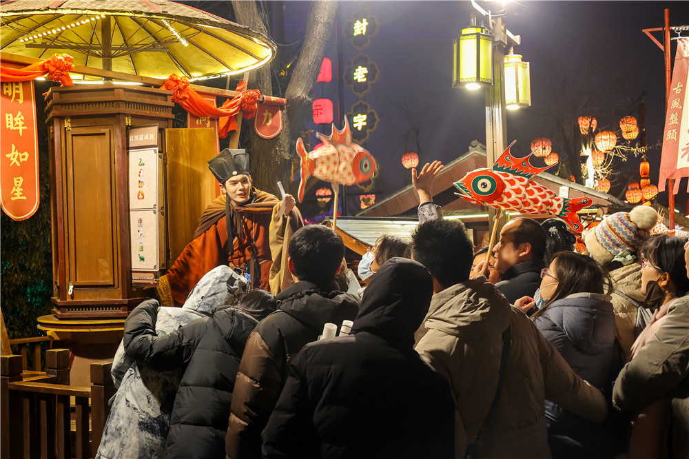 河南开封：错峰出行 快乐赏灯_fororder_650486