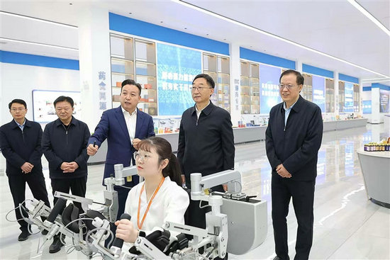 河南省委书记刘宁到漯河市临颍县源汇区调研_fororder_20251115书记替换照_s