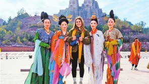 240小时过境免签政策实施一年 世界深度“种草”河南游