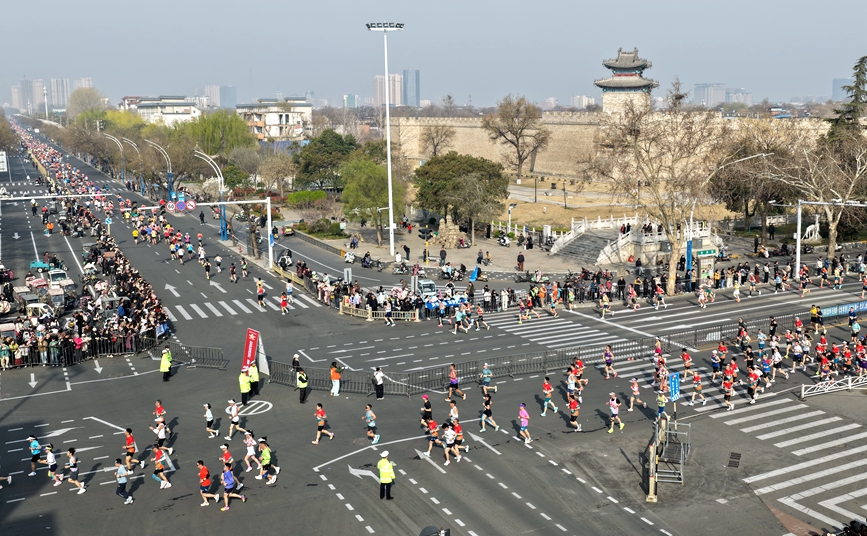 赴安马 读殷商！2.6万名跑者解锁“有文化的马拉松”_fororder_LOCAL1774176611934R7G19LMSSV