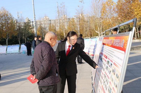 弘扬宪法精神 河南省武陟县人民法院开展宪法宣传系列活动_fororder_图片4