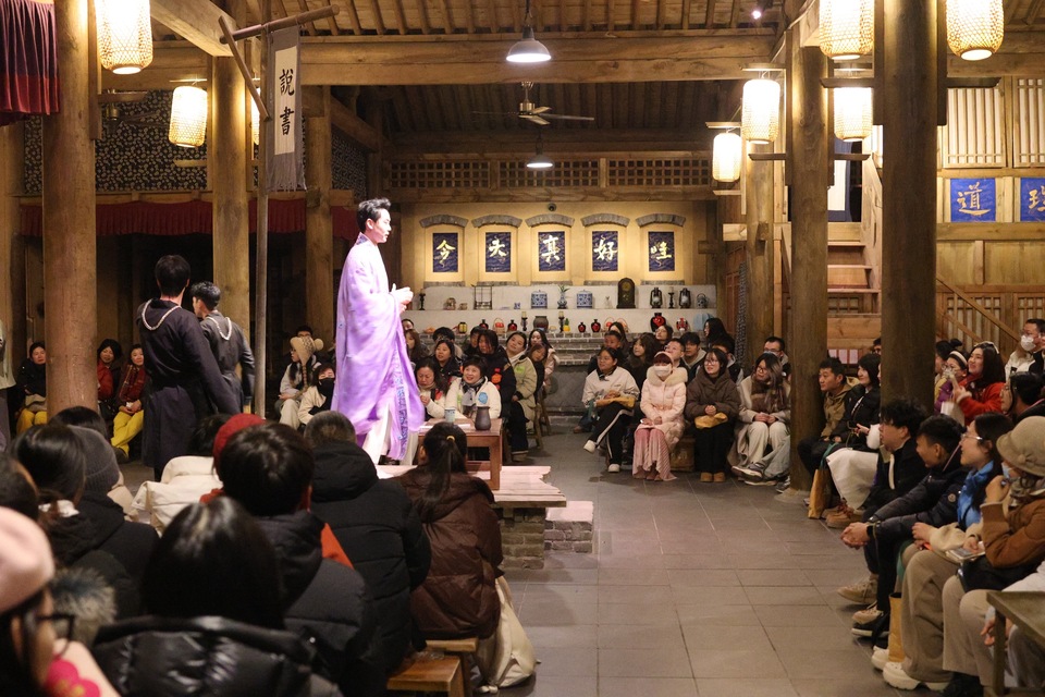 河南郑州：麦田跨年