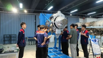 坚持特色办学 信阳航空职业学院打造航空职业教育新高地