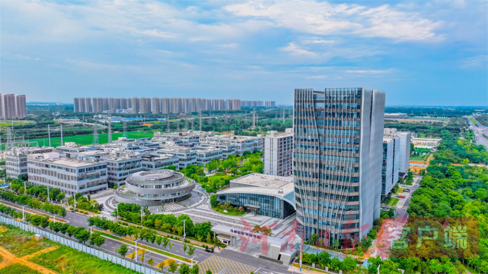 郑州航空港：中原出“圈”新机枢