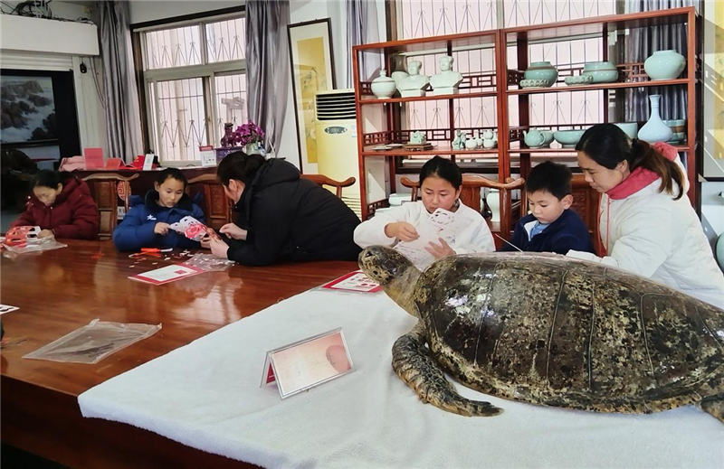 开封北宋官瓷艺术博物馆、开封市宋韵书画艺术博物馆联合开展元宵节社教活动