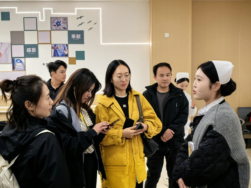 两岸媒体实地探访郑州 共绘融合发展新画卷_fororder_微信图片_20251024142955_256_471