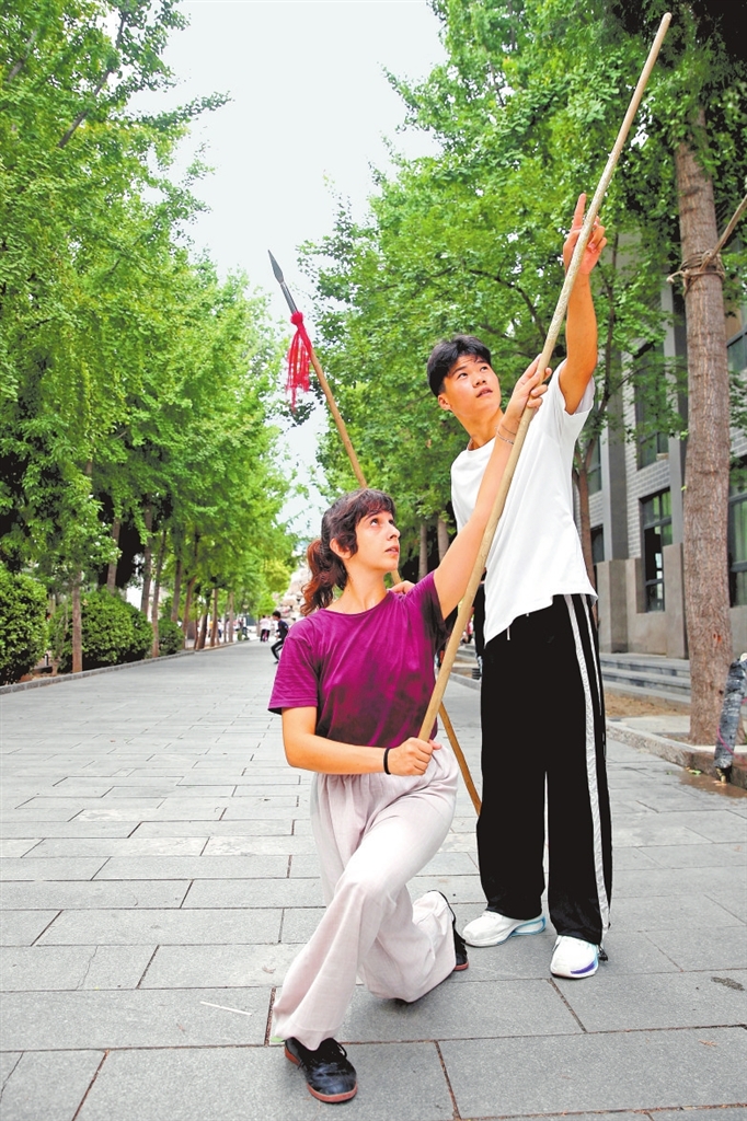 河南焦作：太极古村 “武”动全球